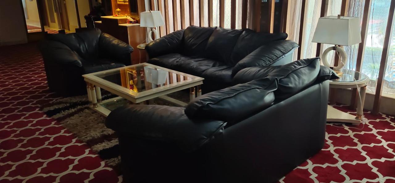 Resort Mh One New Delhi